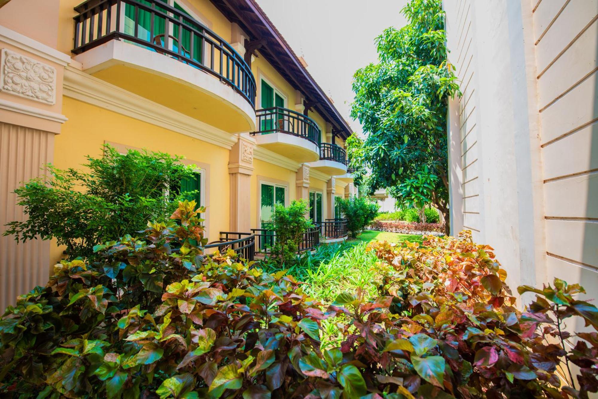 Sokha Siem Reap Resort & Convention Center Exterior photo