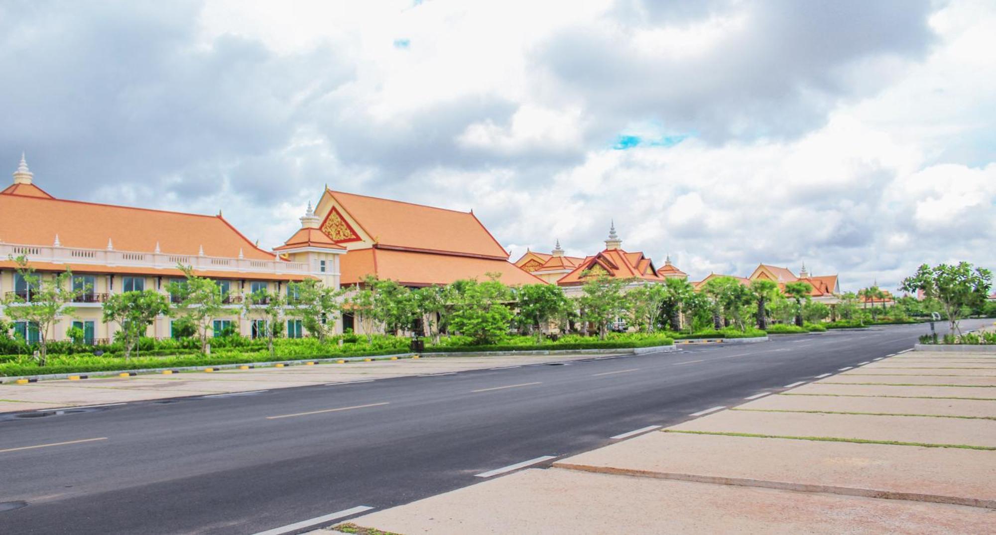 Sokha Siem Reap Resort & Convention Center Exterior photo
